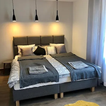 Apartman Mala Czarna